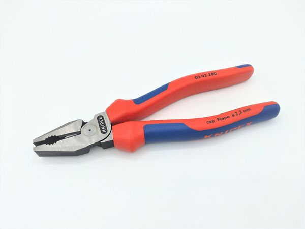 Tangen en scharen kopen in Alkmaar bij Postma en Postma