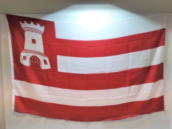 Vlaggen en accessoires kopen in Alkmaar bij Postma en Postma