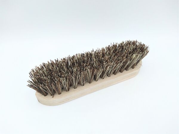 Bezems en borstels kopen in Alkmaar bij Postma en Postma